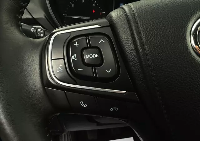 TOYOTA Avensis 2.0 D-4D Premium