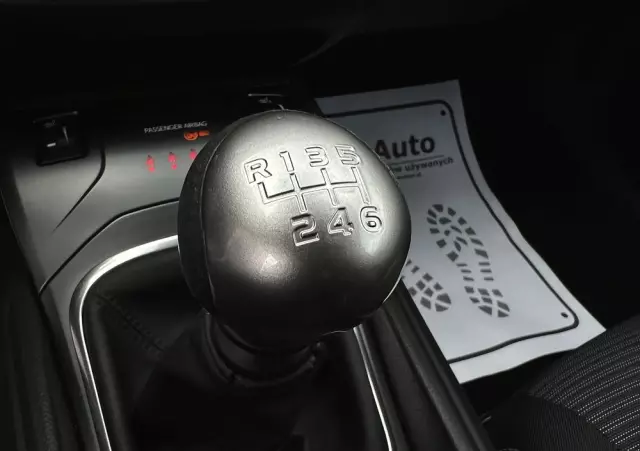 TOYOTA Avensis 2.0 D-4D Premium