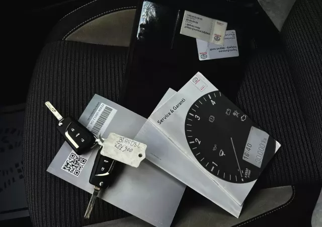 TOYOTA Avensis 2.0 D-4D Premium