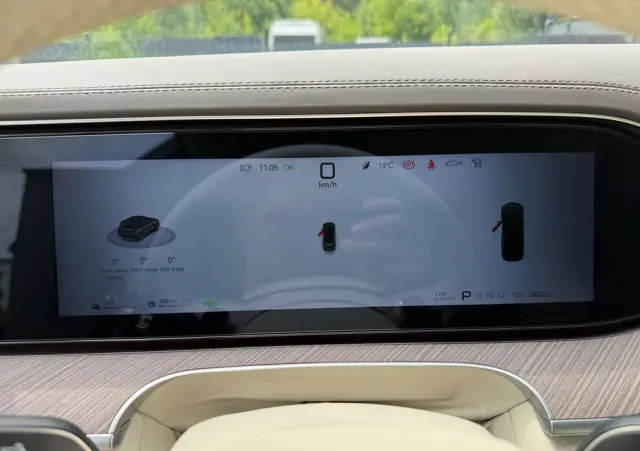 DENZA N9 
