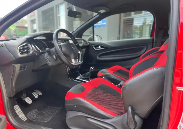 CITROËN DS3 1.6 THP SportChic