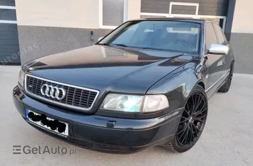 AUDI A8 