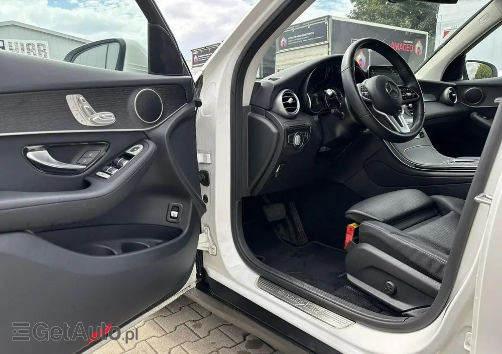 MERCEDES-BENZ GLC 200 d 4-Matic