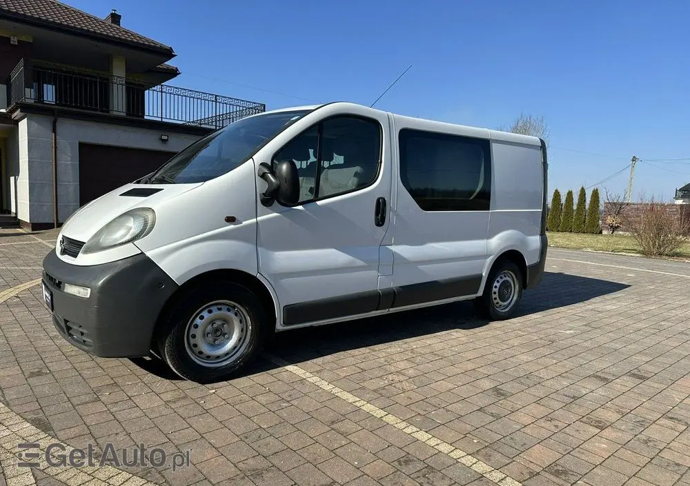 OPEL Vivaro 