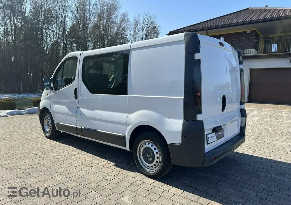 OPEL Vivaro 