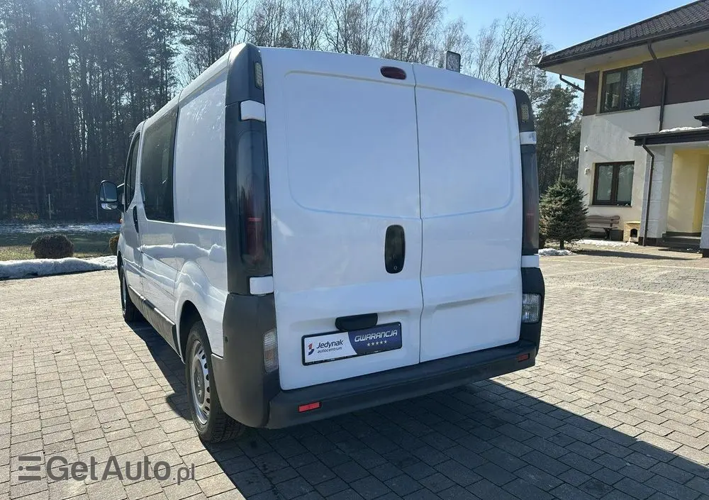 OPEL Vivaro 