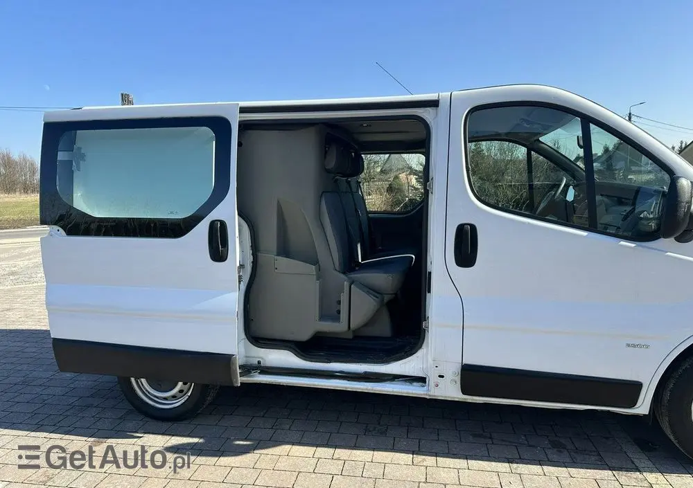 OPEL Vivaro 