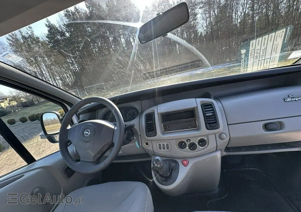 OPEL Vivaro 