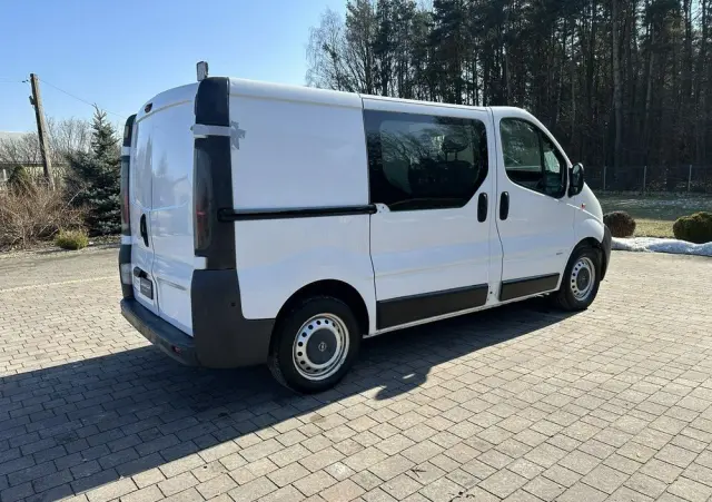 OPEL Vivaro 