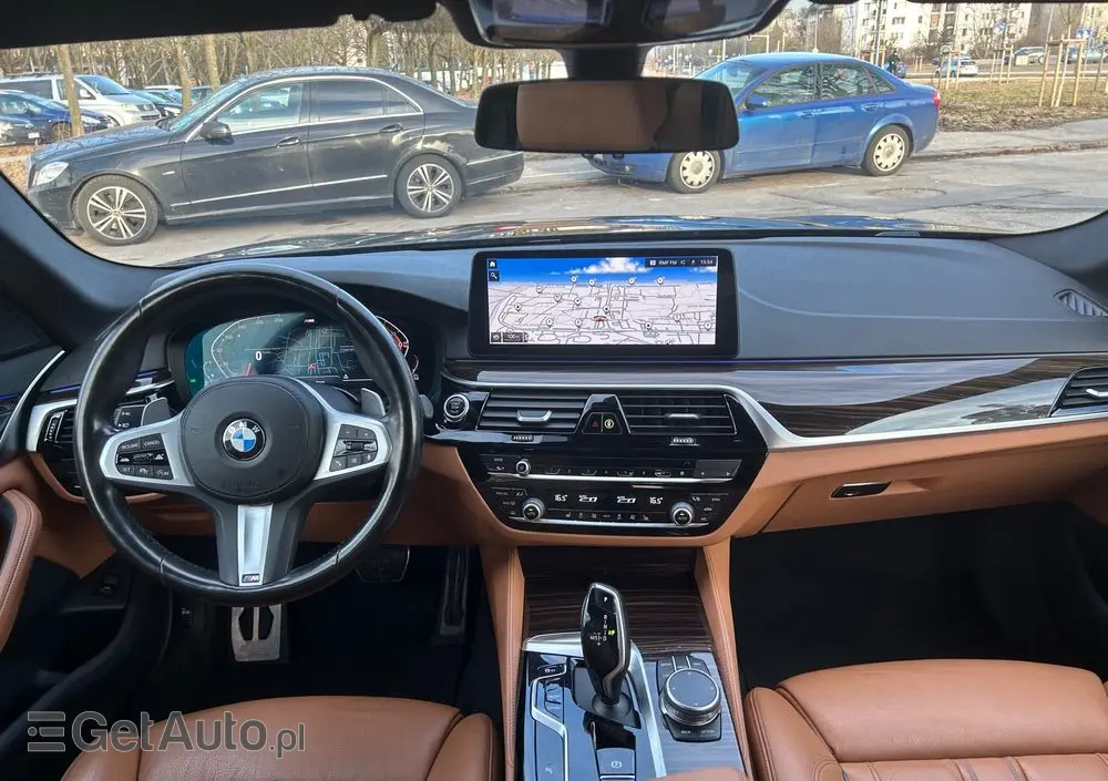 BMW Seria 5 520d xDrive M Sport sport