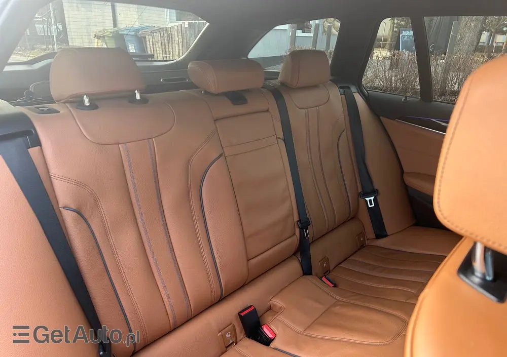 BMW Seria 5 520d xDrive M Sport sport
