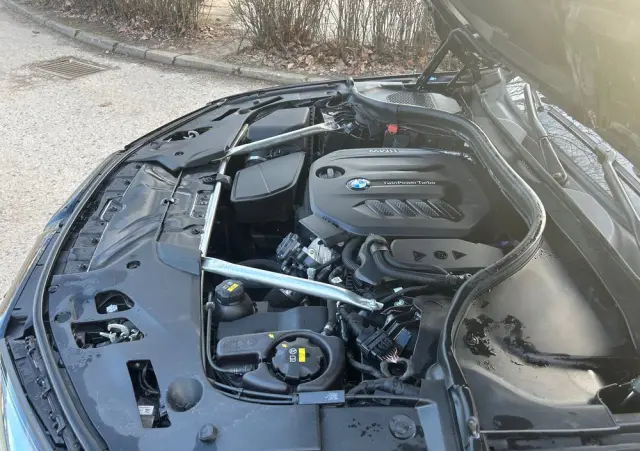 BMW Seria 5 520d xDrive M Sport sport