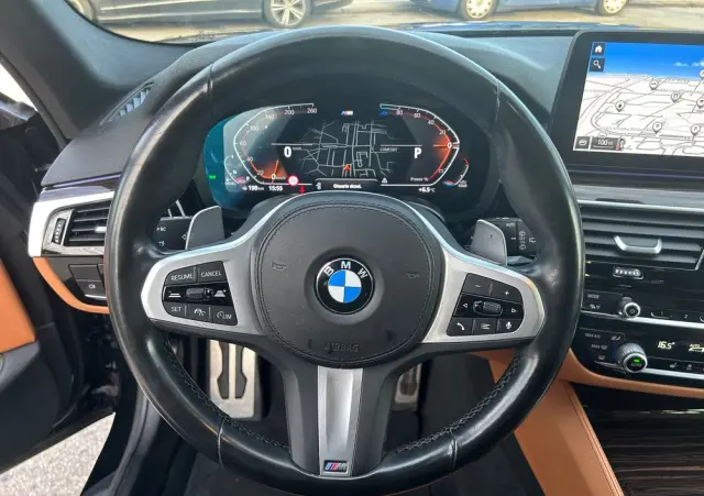BMW Seria 5 520d xDrive M Sport sport