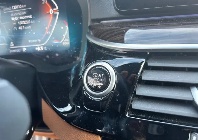 BMW Seria 5 520d xDrive M Sport sport