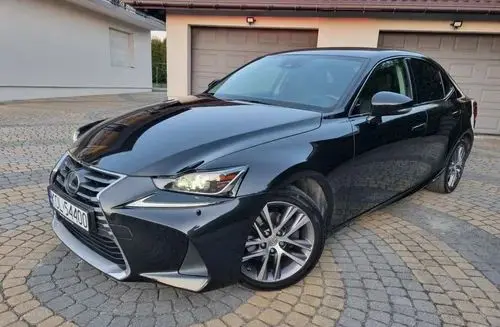 LEXUS IS 