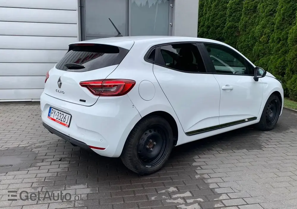 RENAULT Clio 1.6 E-TECH Techno