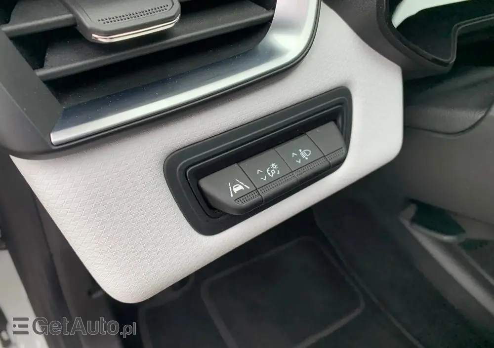 RENAULT Clio 1.6 E-TECH Techno