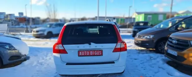 VOLVO V70 