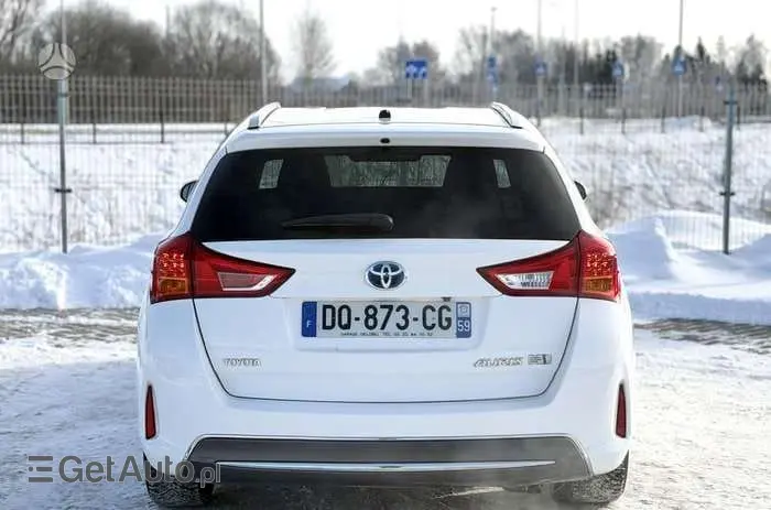 TOYOTA Auris 