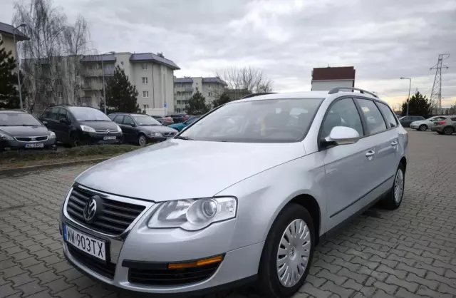 VOLKSWAGEN Passat 