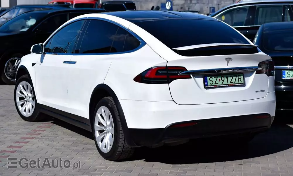 TESLA Model X Performance