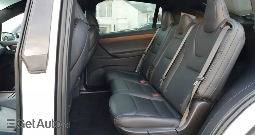 TESLA Model X Performance