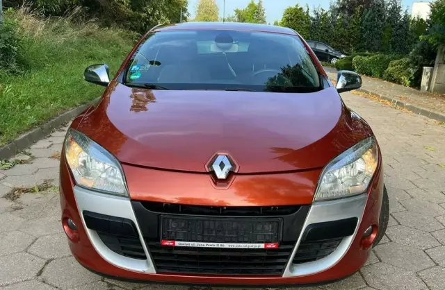 RENAULT Megane 