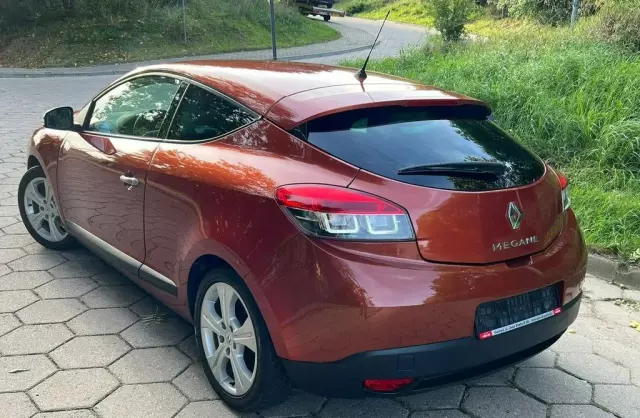RENAULT Megane 