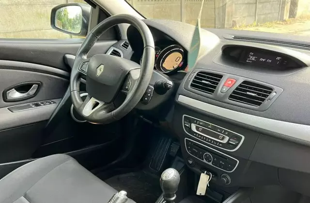 RENAULT Megane 