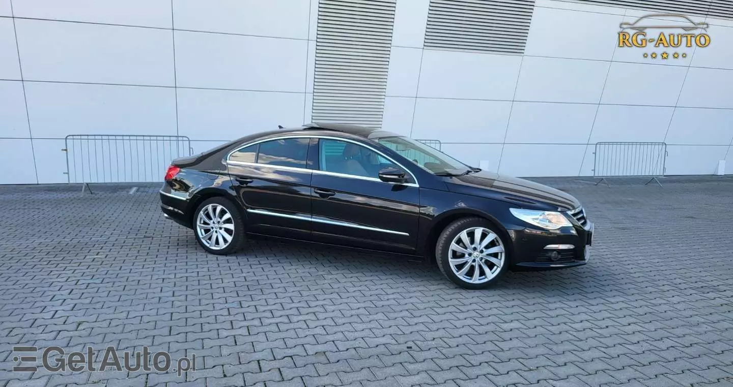 VOLKSWAGEN Passat CC 