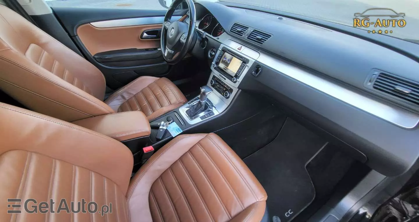 VOLKSWAGEN Passat CC 