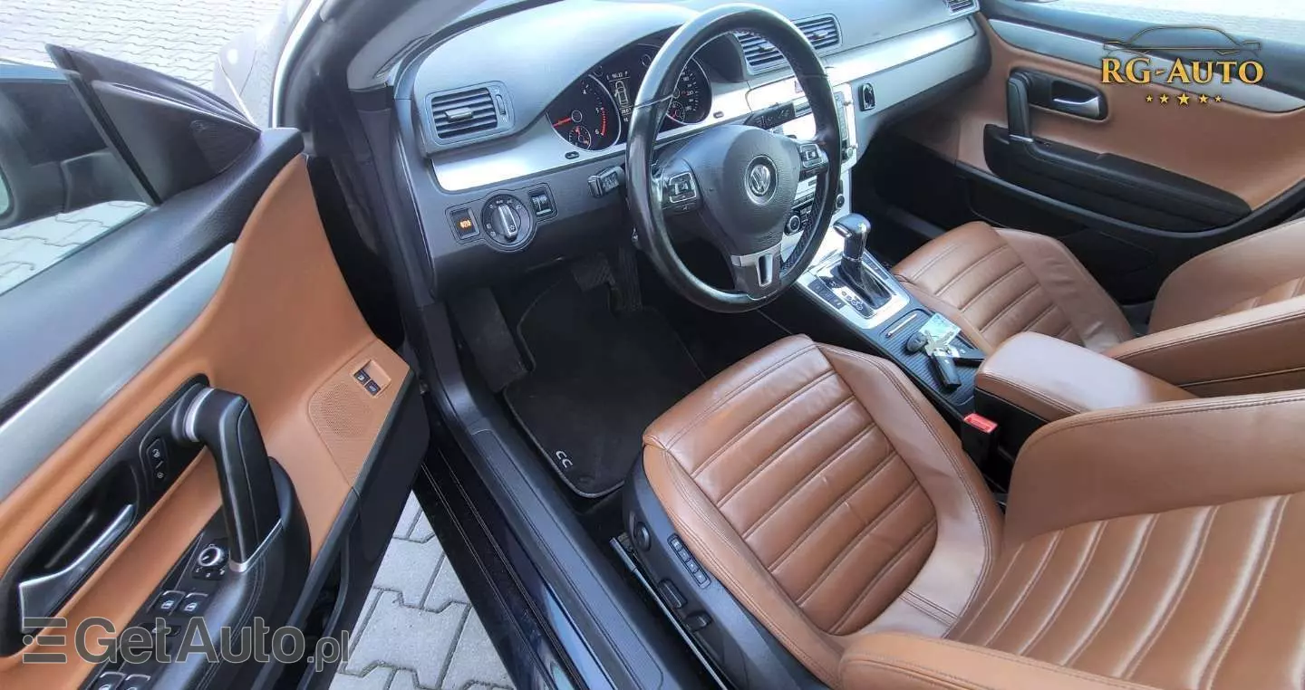 VOLKSWAGEN Passat CC 