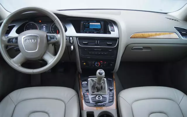 AUDI A4 Avant 2.0 TDI