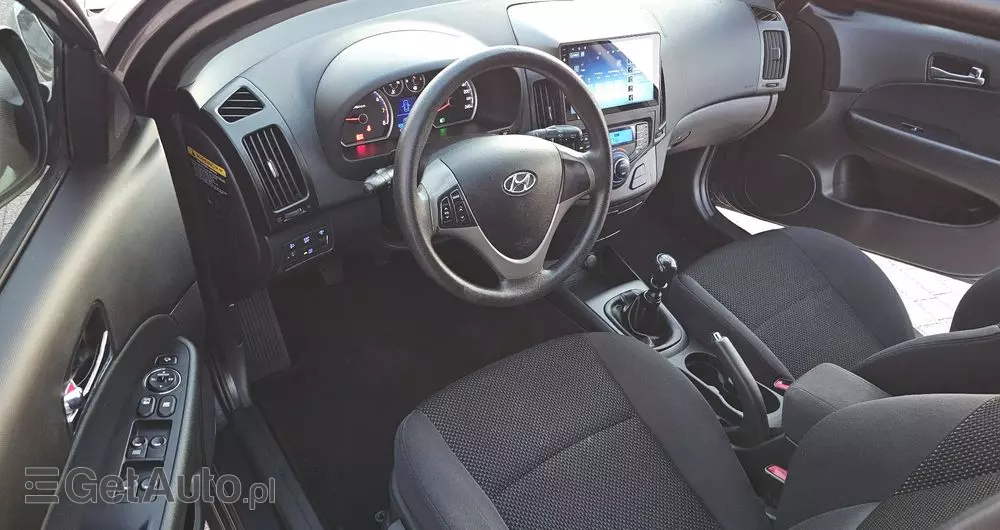 HYUNDAI I30 1.6 blue Comfort