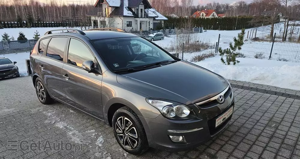 HYUNDAI I30 1.6 blue Comfort