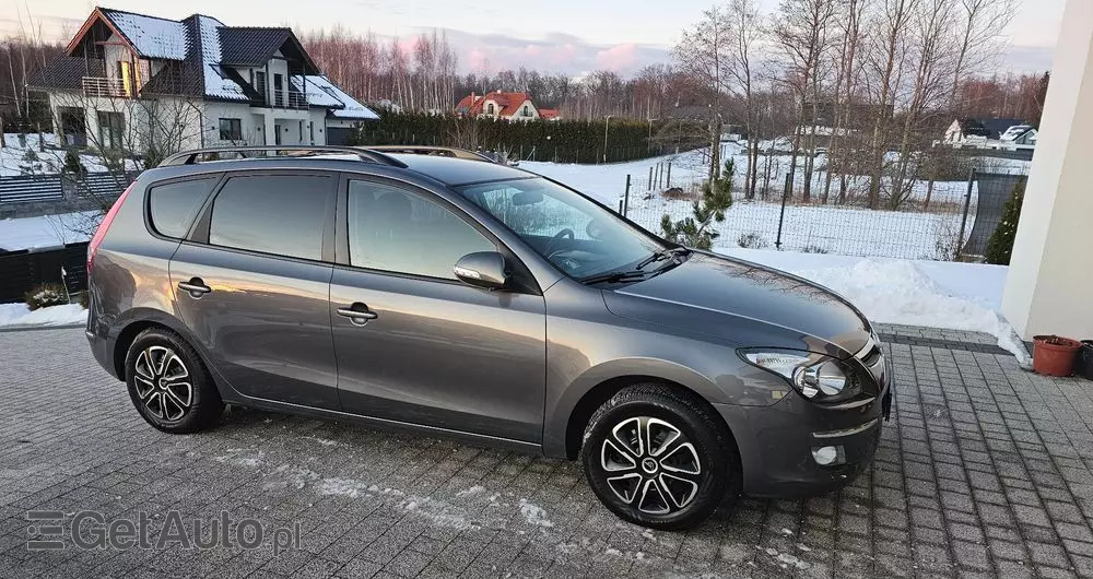 HYUNDAI I30 1.6 blue Comfort