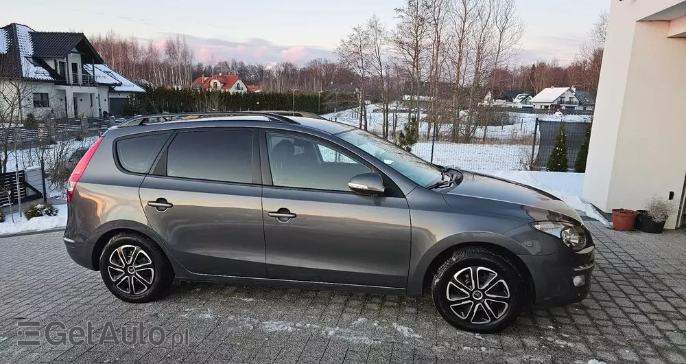 HYUNDAI I30 1.6 blue Comfort