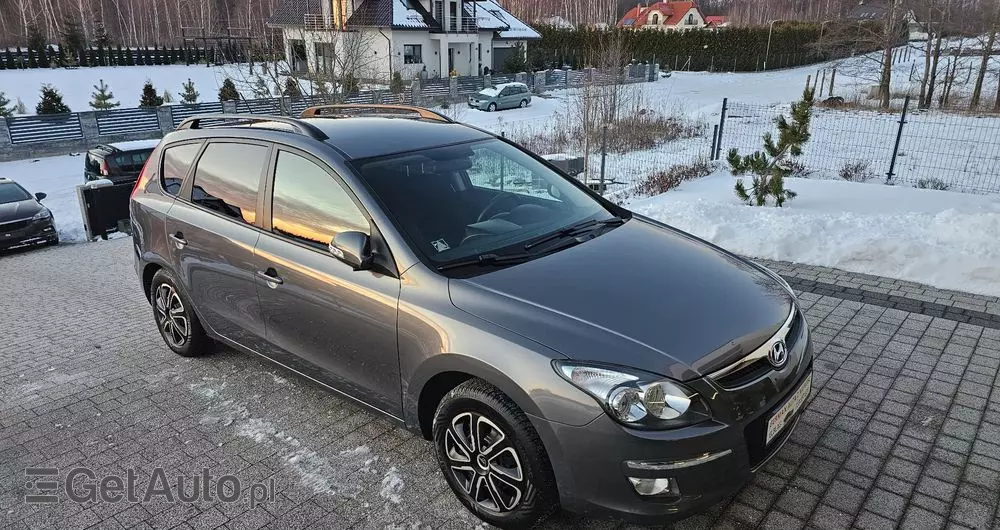 HYUNDAI I30 1.6 blue Comfort