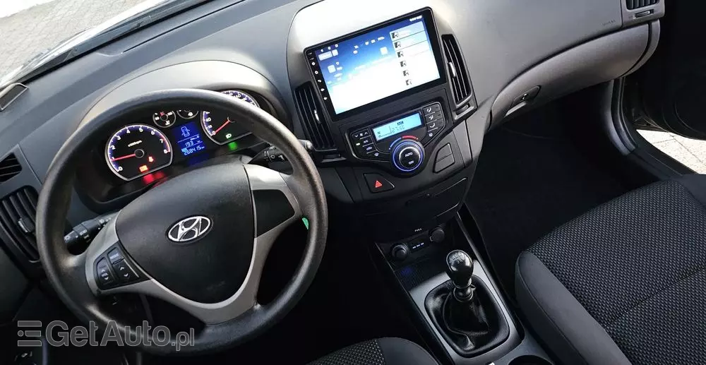 HYUNDAI I30 1.6 blue Comfort
