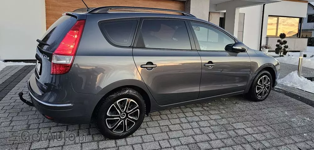 HYUNDAI I30 1.6 blue Comfort