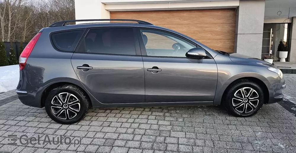 HYUNDAI I30 1.6 blue Comfort