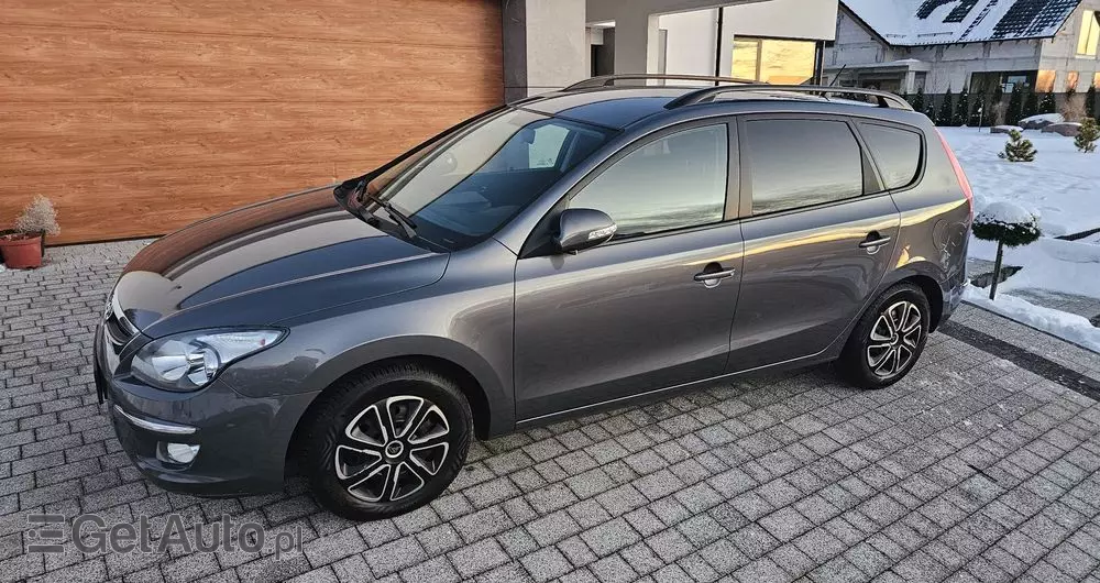 HYUNDAI I30 1.6 blue Comfort