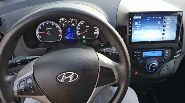 HYUNDAI I30 1.6 blue Comfort