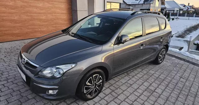 HYUNDAI I30 1.6 blue Comfort