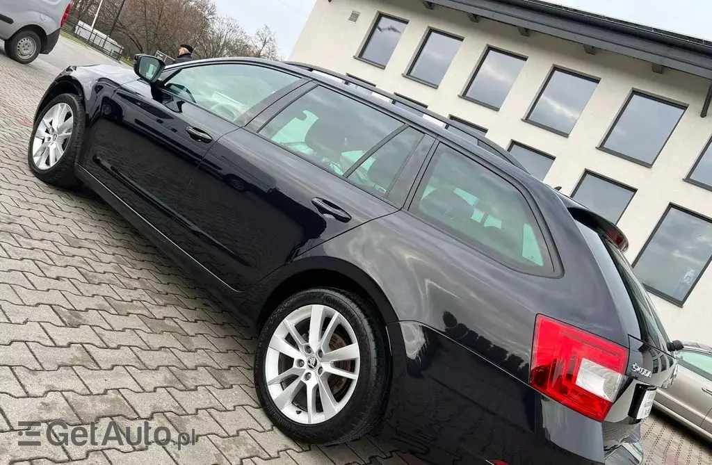 SKODA Octavia 