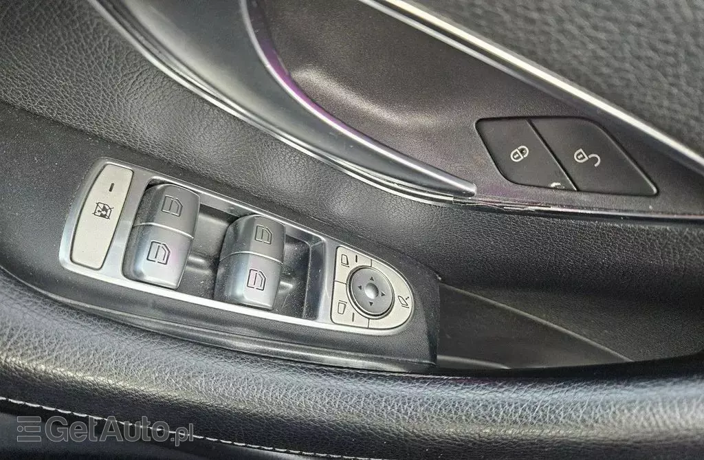 MERCEDES-BENZ Klasa E 