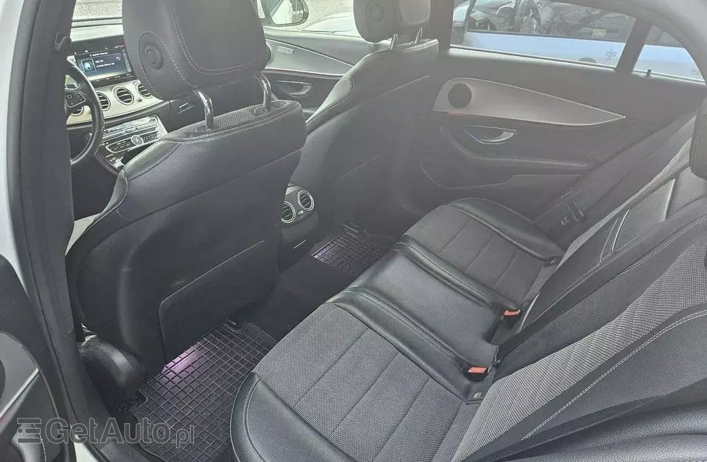 MERCEDES-BENZ Klasa E 