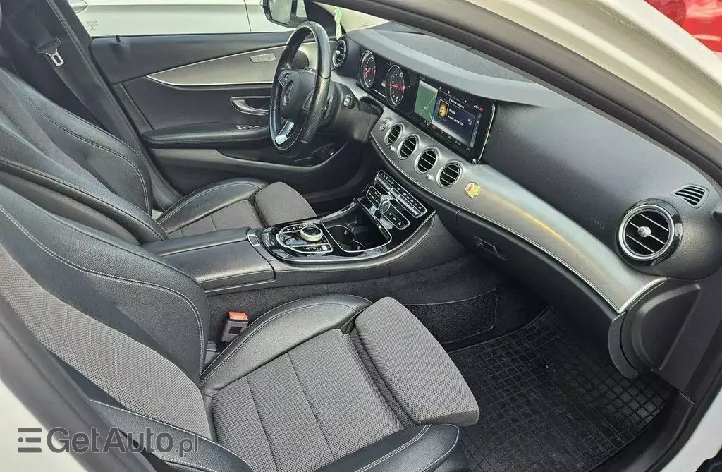 MERCEDES-BENZ Klasa E 