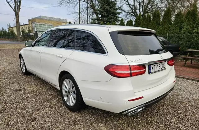 MERCEDES-BENZ Klasa E 