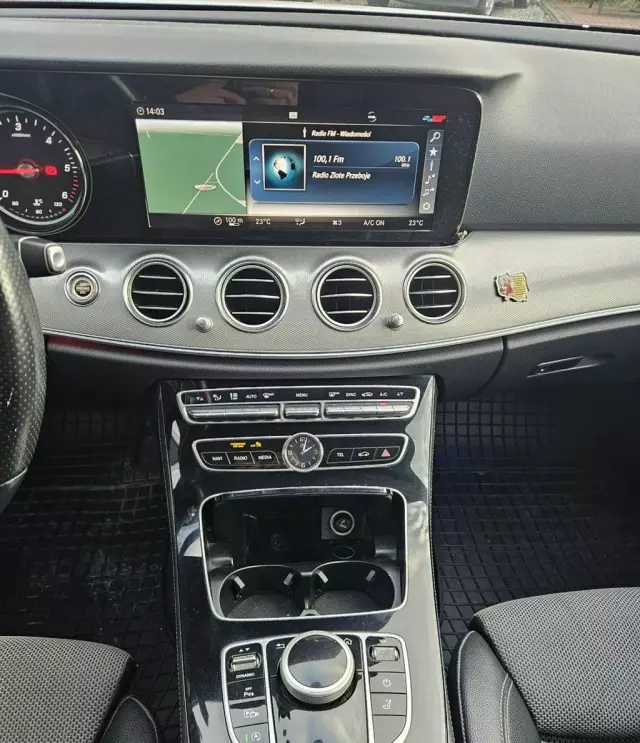 MERCEDES-BENZ Klasa E 